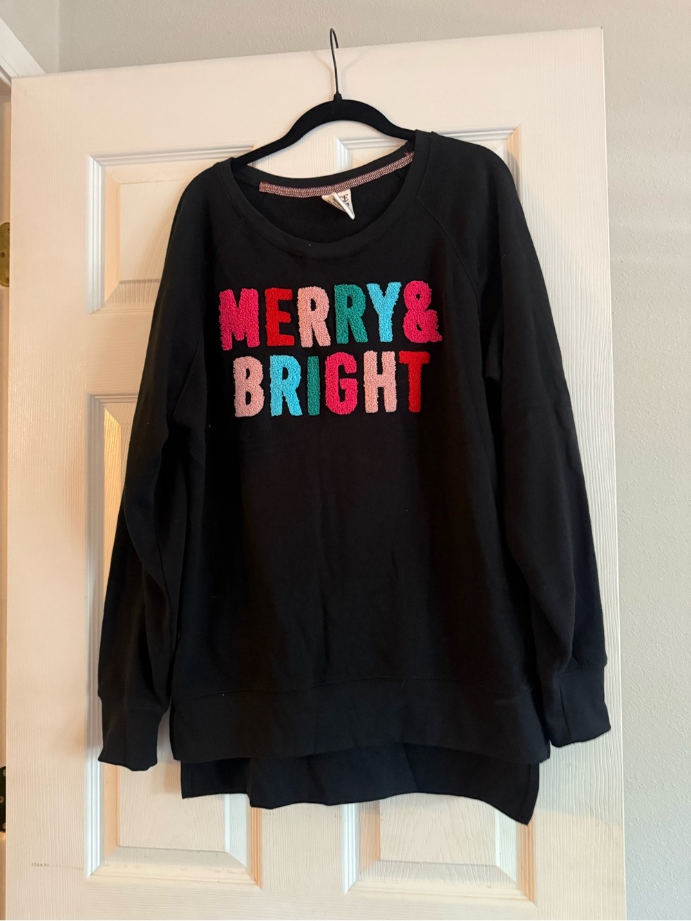 MERRY & BRIGHT Black Chenille Holiday Sweatshirt